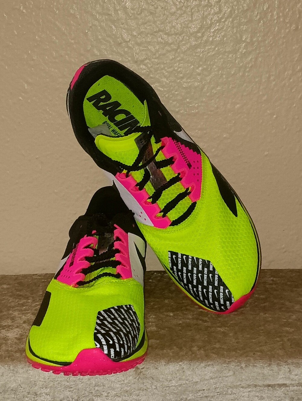 Nike Air Zoom Rival Waffle 6 'Volt Hyper Pink